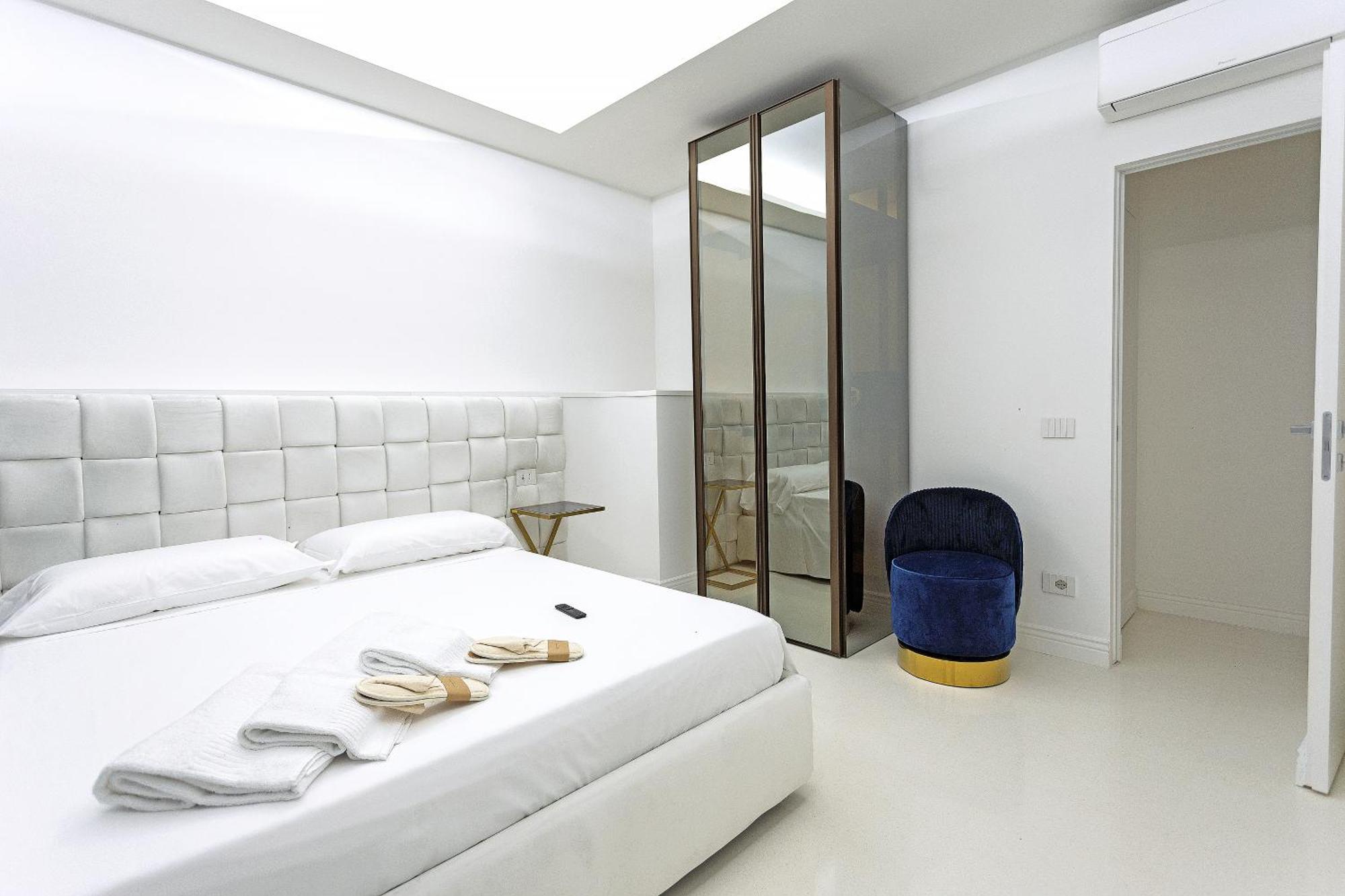 Luxury Apartment-corso Malta By Alux38 * Napels